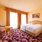 Отель Spa Hotel Vita Ческе-Будеёвице
